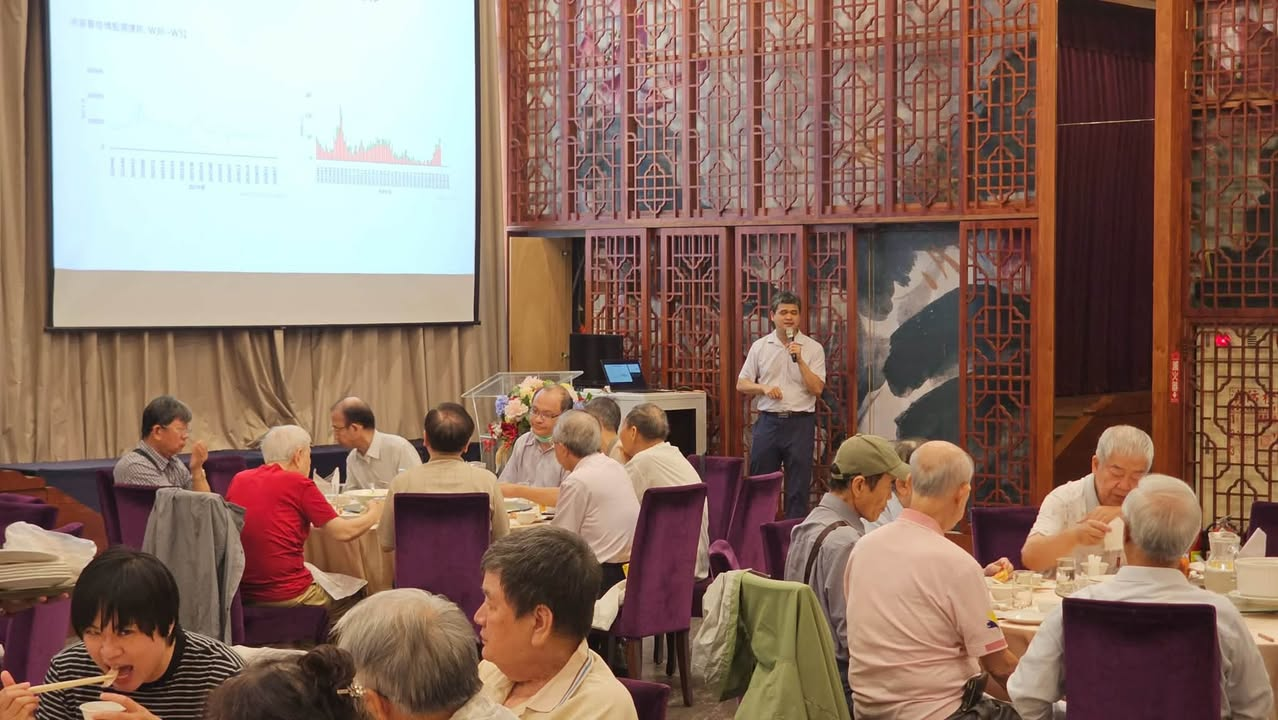 今天，安家診所盧盈良醫師受邀到嘉義市醫師公會，與醫界同仁分享「抗流感藥物在流感治療與預防中的角色」。‍